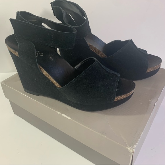 🌺SOLD🌺Franco Sarto Fairfax Black Suede Wedge Plateform Sandal Heels - Picture 2 of 11